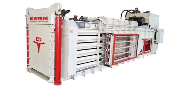 大型帶門(mén)全自動(dòng)打包機(jī)